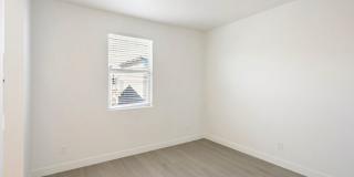 Summerlin Beauty With Bed and Bath On 1st Floor Gallery 31