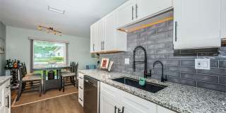 2735 SHERBROOKE Lane Gallery 20