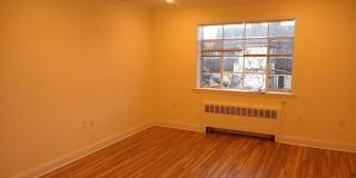 Brookline 2 Bedroom – Heat & Hot Water Included – 755 Sq Ft Gallery 1