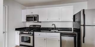 2BD/1BA in Bethesda Park - Feeds to WJ HS - ALL Utilities Included Gallery 1