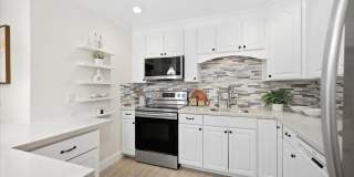 2211 Latham St Apt 1122 2211 Latham St Apt 1122 Gallery 1