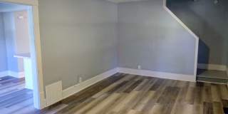 Three-bedroom one bathroom home for rent Gallery 4