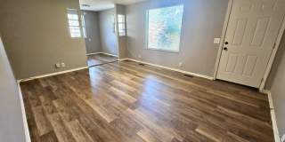 3/1 on Spacious Corner Lot! Gallery 5