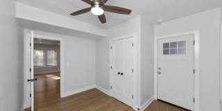 1910 W Winnemac Ave, Gallery 7