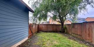 Modern updated 5 BD / 3 BA with Double Car Garage in Oregon City! Modern updated 5 BD / 3 BA with Double Car Garage in Oregon City! Gallery 39