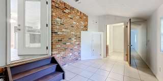 101 S OAKRIDGE Avenue Gallery 12