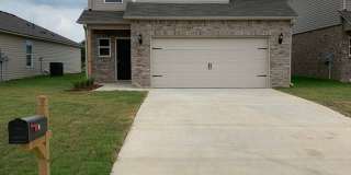 Stylish 3 Bed, 2.5 Bath Home in Desirable Tucker Farms Gallery 4