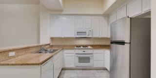 Luxury Guard-Gated Condo Near Las Vegas Blvd with Resort-Style Amenities! Gallery 14