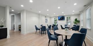 Versailles on the Lakes Oakbrook Gallery 11