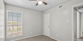 Parkwood Square Estates Gallery 32