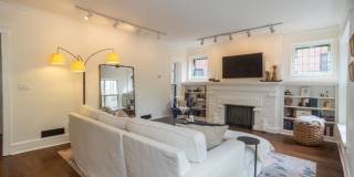 901 West Ainslie St. Gallery 2