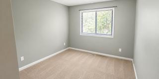Stylish/Update Townhome | 2 Bed | 1.5 Bath | 13459 Zenith Lane, Eden Prairie Gallery 9