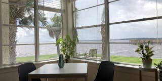 Riviera Park Apartments & Townhomes Gallery 16