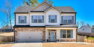 4 bedroom, 2.5 bathroom home in Harlem, GA with fenced yard and double car garage - pet friendly! Gallery 1