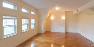 1404 Beacon St. Gallery 4
