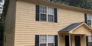 2 bedroom/ 1.5 bath Unit Gallery 1