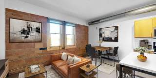 700 Central Gallery 23