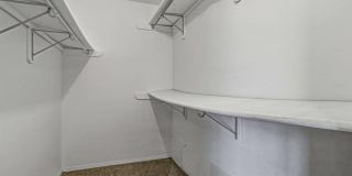 604 LA CHAPA Avenue Gallery 22