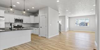 Perfectly designed 5-bedroom, 3-bath single family home Gallery 22