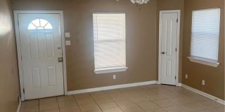 1607 Douglas Gallery 1