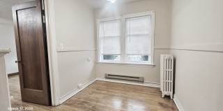 Charming Studio in U District Gallery 7