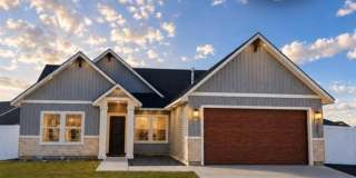 $500 OFF! October Move-In Special - 4BR w/ Fenced Yard & RV Parking $500 OFF! October Move-In Special - 4BR w/ Fenced Yard & RV Parking Gallery 1