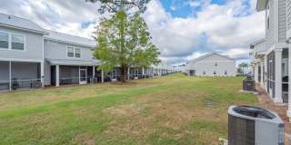 Spacious 3 Bedroom Townhouse with Community Pool! Gallery 36