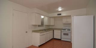 Charming 4 Bedroom 2 Bath House! South Tucson Location! Close to the 1-19! Gallery 6