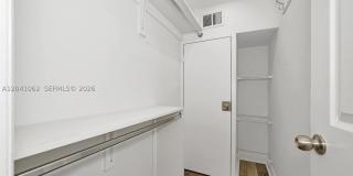 3524 SW 14th St Gallery 5