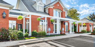 Columns on Wetherington Apartments Gallery 24