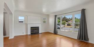 3Bd/2ba Home w/parking in Santa Monica Gallery 4