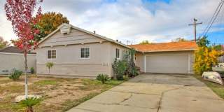 Family-Ready 3-Bedroom Home with Large Yard  Garage Gallery 1