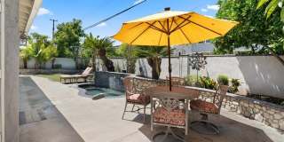 5081 Howard Avenue Gallery 27