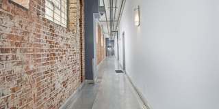 652 Mateo St Gallery 8