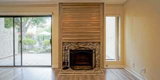 5760 Owensmouth Avenue Gallery 5