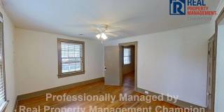 Renovated 2 BD/2 BA All Brick Cottage Near Cargo and Soda Pop Districts Gallery 15