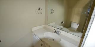 Charming New Orleans Style Townhouse in Gated Community on LSU bus route Gallery 25