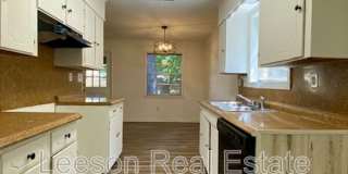 121 Tooke Dr. Gallery 11