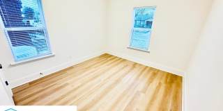 910 Dickinson Street Gallery 10