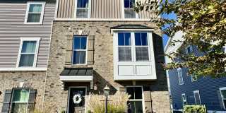 Available 07-08-26! Townhouse w/Garage - Pet Friendly - All Appliances Convey! Gallery 1