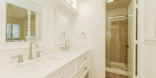 5 BR/2.5BA | Sprawling Single Family Home | 2-Car Garage | Huge backyard! Gallery 21