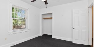 Charming 2BR Home Near Uptown Charlotte Gallery 12