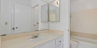 1021 N Crescent Heights Blvd Apt 205 Gallery 2