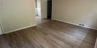 4 Bed 1 Bath Gallery 3