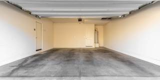 7742 West Palm Lane Gallery 35