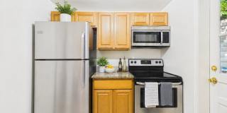 AUGUST 13 Charming 3 Bed Fairmount Home with Central Air, Laundry & Outdoor Spaces Gallery 23