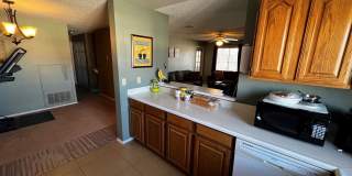 Beautiful 2bed / 2bath condo! Gallery 4