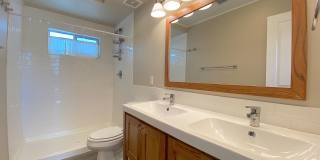 West El Paso 4bed/3.5bath Townhome Gallery 31