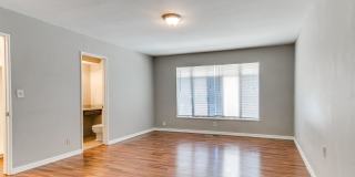Cute Duplex + Heart of OKC Gallery 10