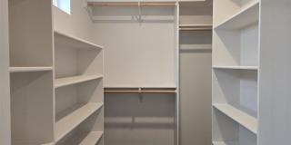 $1000 OFF YOUR 1ST MONTHS RENT! BRAND NEW TOWNHOME IN THE DESIRABLE SOUTHRIDGE AREA! Gallery 39